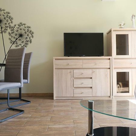 Luxapartament 1 - Z Widokiem I Garazem W Nowym Zeta Park ウストロン エクステリア 写真