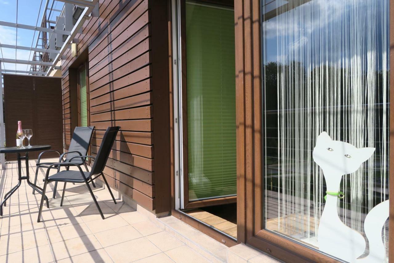 Luxapartament 1 - Z Widokiem I Garazem W Nowym Zeta Park ウストロン エクステリア 写真